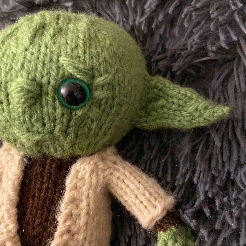 Yoda Doll -hand knit - Picture 3 of 5